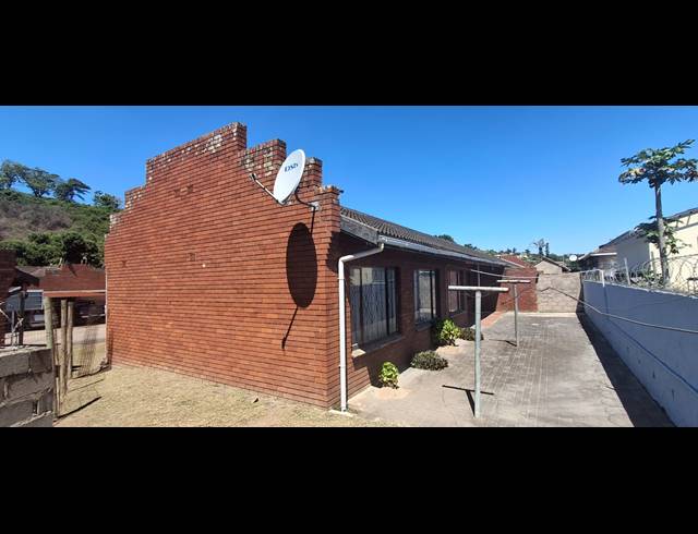 3 BEDROOM SIMPLEX FOR SALE IN SANDFIELD